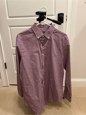 Vineyard Vines Men's Red and Blue Gingham Button-Down Shirt-Size M